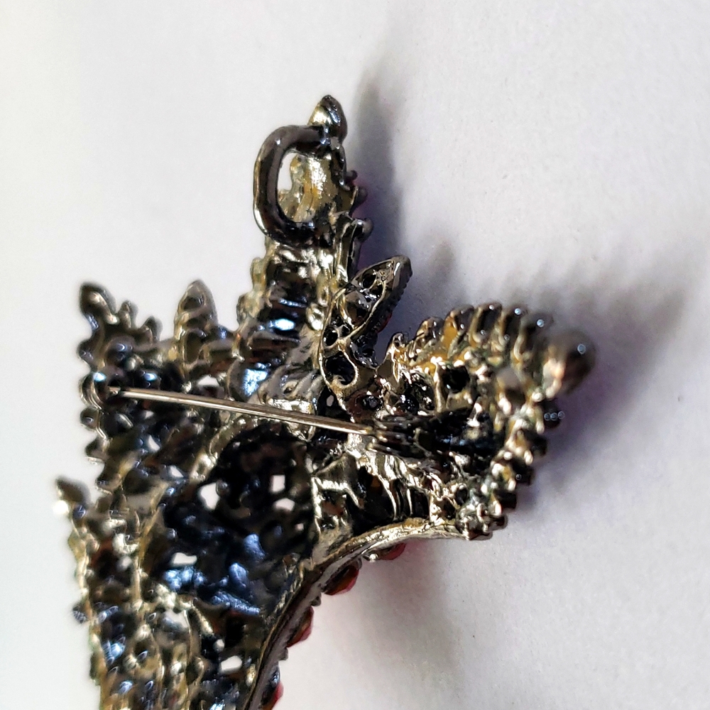 Vintage NWOT AMAZING BROOCH  (only a bundle of 3 or more) - Picture 7 of 7